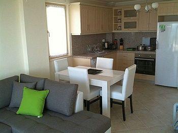 Royal Heights Apartments Bogazici Exterior foto